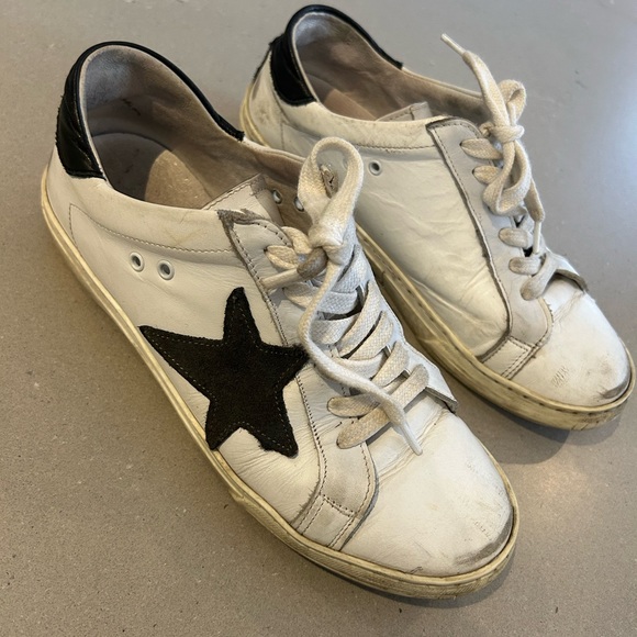 piranha sneakers with distressing and star detail - Picture 2 of 7